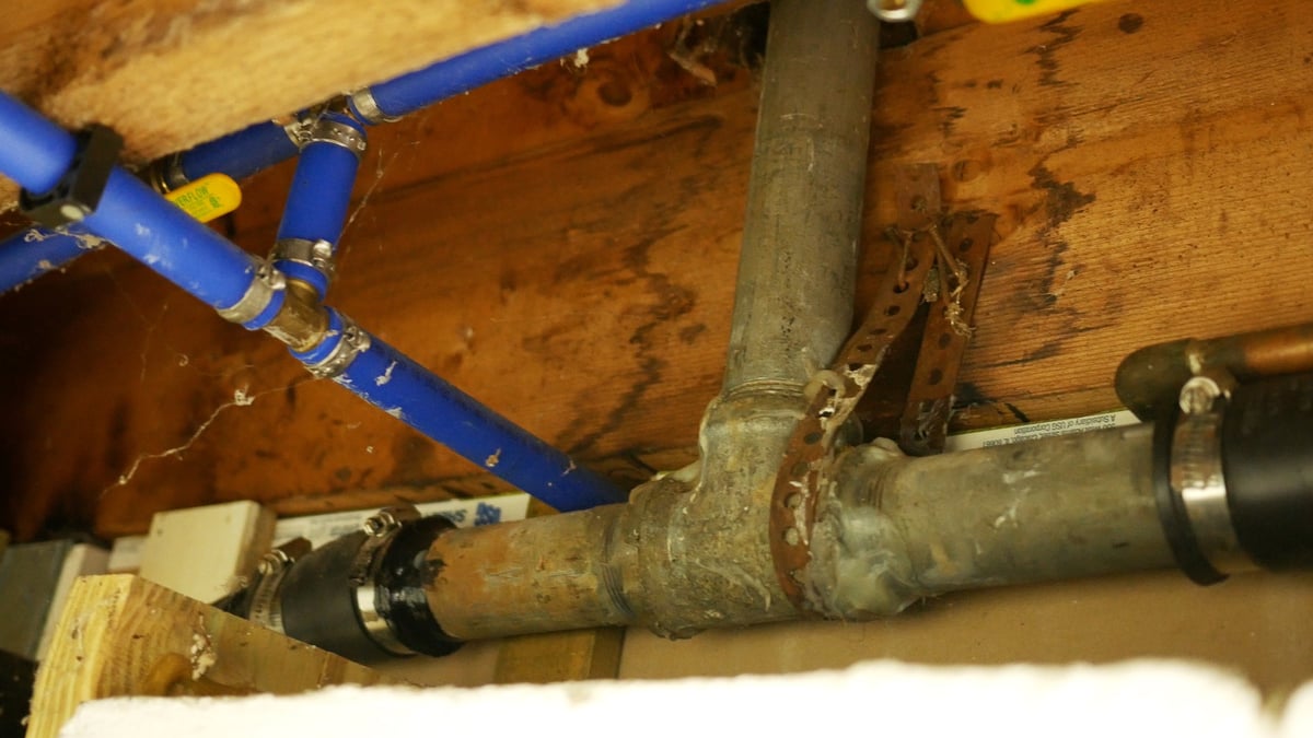 Residential galvanized metal pipe in an older home